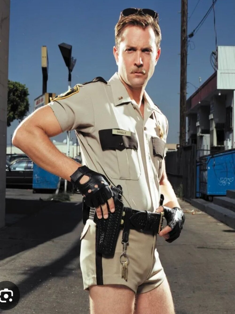 Sergeant Shorty Pants (Reno 911) Spirit Halloween